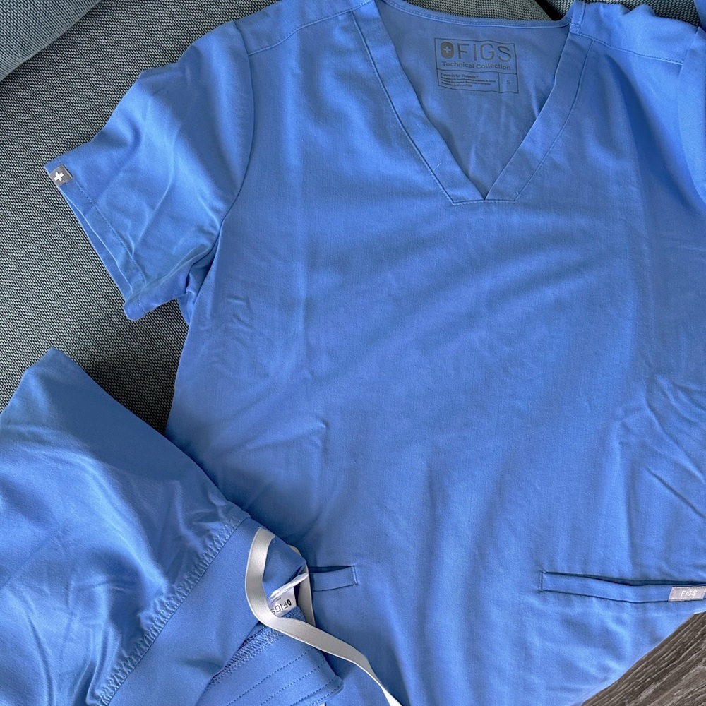 Figs Ceil Blue Scrubs Set